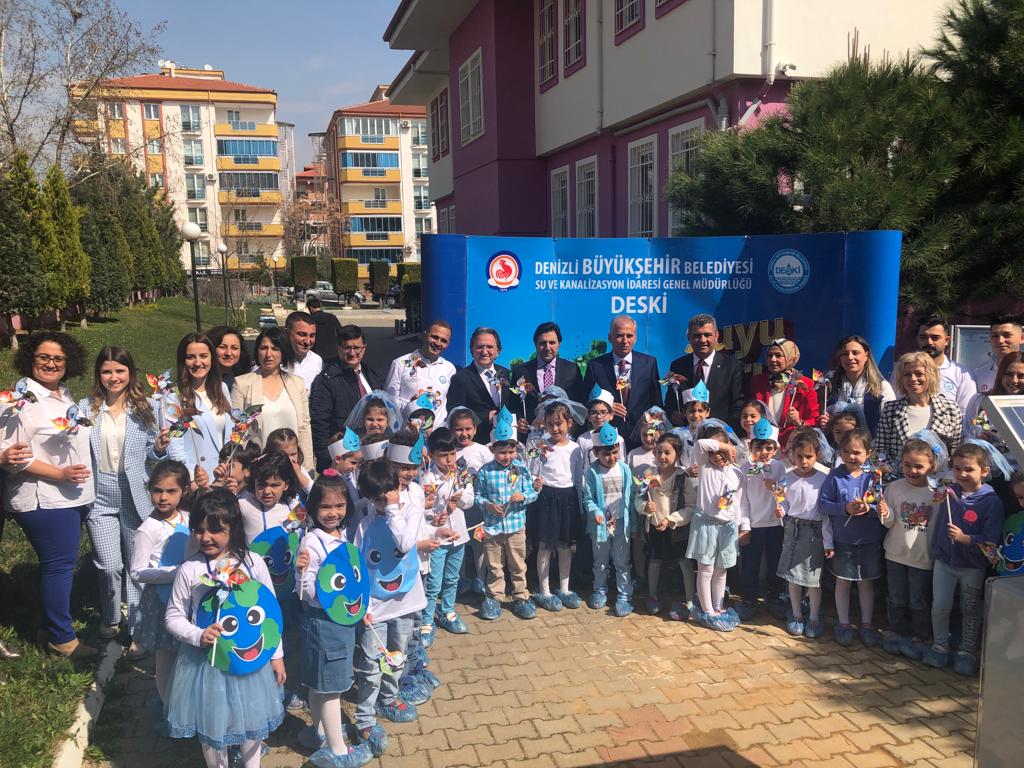 Kaymakamımız Sn. Dr. Adem Uslu, Saime Aslan Anaokulu tarafından düzenlenen 22 Mart Dünya Su Günü Kutlama Programına katıldı. 